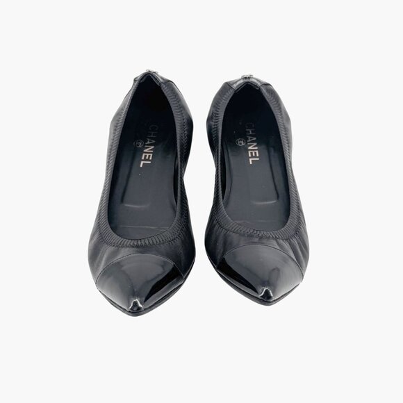Chanel Cap Toe CC Ballet Flat Size 39 US 8-8.5 Black Pointed Toe Elastic Leather - Picture 2 of 15